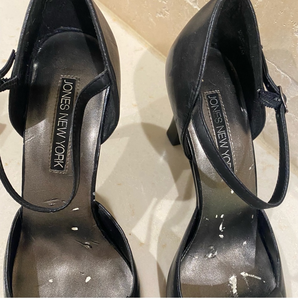 Jones New York Black Heels Elegant Design - Picture 2 of 4